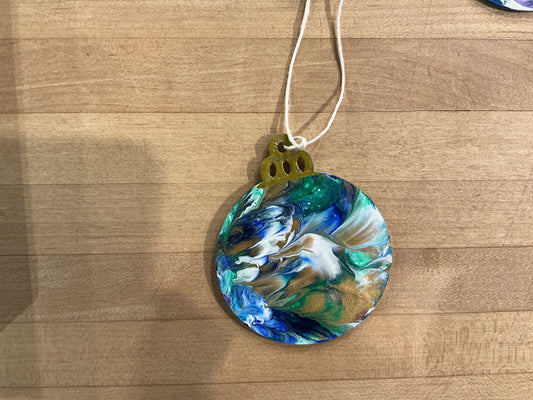 Acrylic Pour Christmas Tree Bulbs