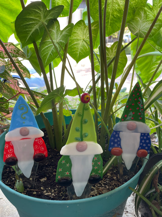 Fused Glass Gnomes. Sunday,November 22. 1-5pm Art Guide: Patty DeMaria. Learn about cutting and fusing glass to make gnomes. Your pieces will be fired offsite and be ready for pickup the following week. Ages 18+