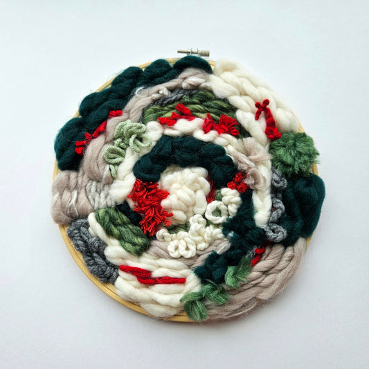 Abstract Weaving - Wednesday, December 16. 1-4pm 
(Beginner)
Intro to weaving, all supplies included. Pick your colors and let your creativity flow! Art Guide: Amanda Wedemeyer Ages 18+